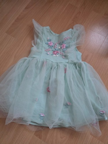 Wunderschönes mädchen kleid - mädchen,